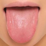 Raspado de lengua Ayurveda: ¡Enséñele a sus hijos!