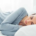 La mejor posición para dormir según Ayurveda